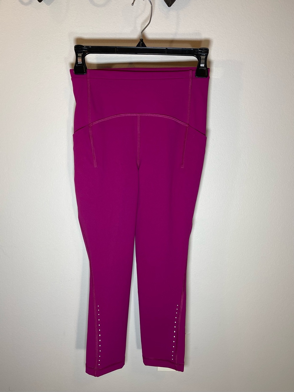 Lululemon Swift Speed High Rise Crop Leggings Magenta Pink 21” Size 4 Running - Picture 10 of 10